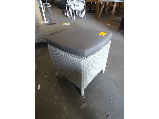 Wicker footrest diphano - afbeelding 5 van  8