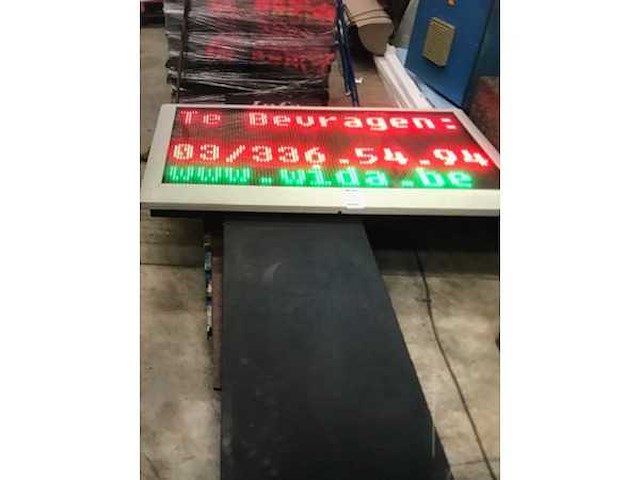 Wida - lichtreklamezuil - afbeelding 1 van  3