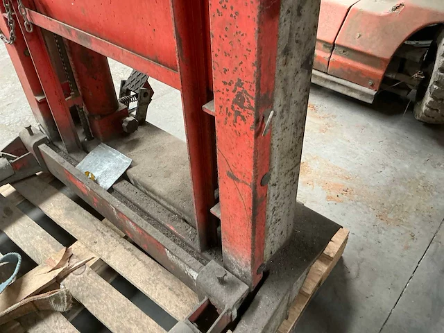 Wiel demontage machine - afbeelding 9 van  10
