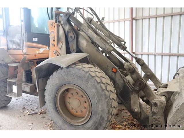 Wiellader case 512d, serienummer jef0143717, vm bj 2003 - afbeelding 4 van  11