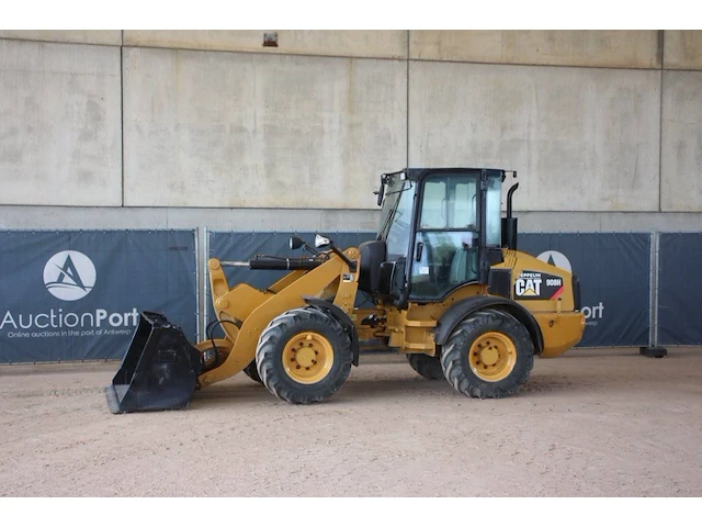 Wiellader caterpillar 908h diesel 2010 - afbeelding 1 van  1