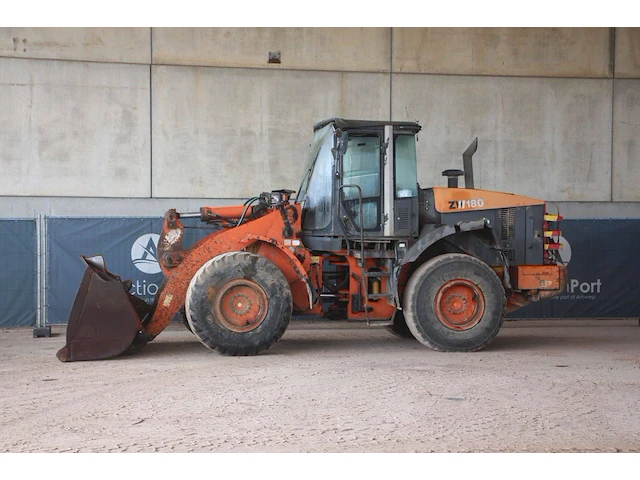 Wiellader hitachi zw180 diesel 2008 - afbeelding 1 van  1