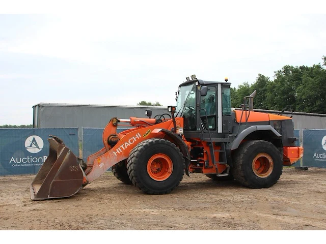 Wiellader hitachi zw250 diesel 2011 - afbeelding 1 van  1