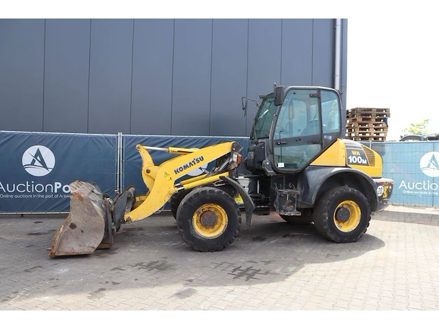Wiellader komatsu wa100m-6 diesel 2012 - afbeelding 1 van  1