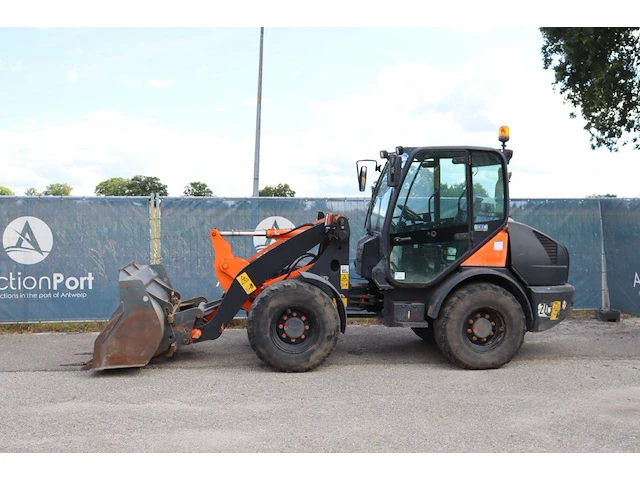 Wiellader komatsu wa70-7 diesel 36.9kw 2015 - afbeelding 1 van  1