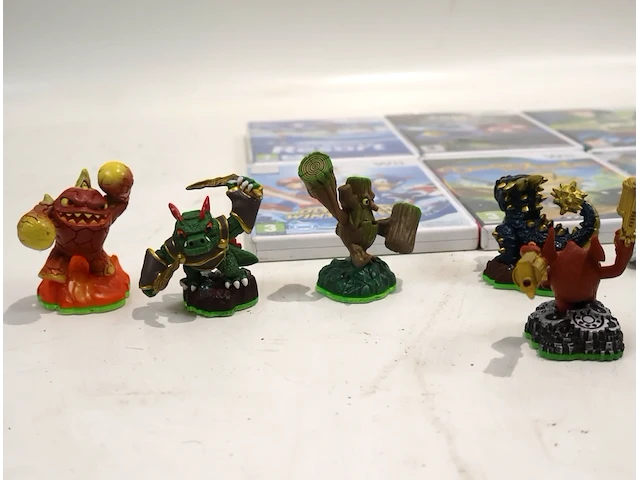 Wii spellen en figuurtjes - afbeelding 4 van  6