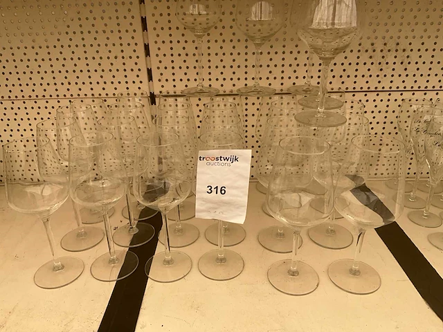 Wijn glazen (8x) - afbeelding 1 van  1