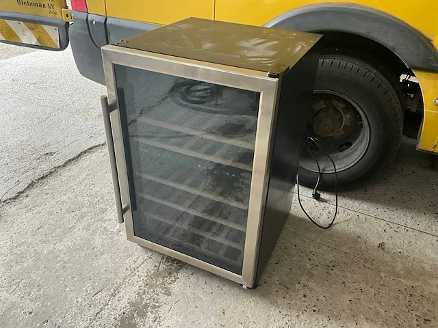 Wijnkoelkast / wijnklimaatkast – rvs – glazen deur - afbeelding 1 van  5