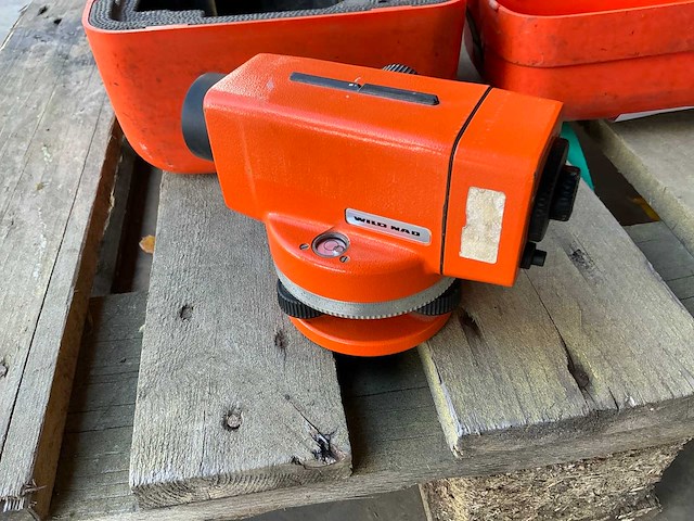 Wild heerbrugg bouwlaser - afbeelding 1 van  3