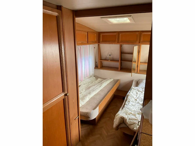 Wilk caravan - afbeelding 11 van  14