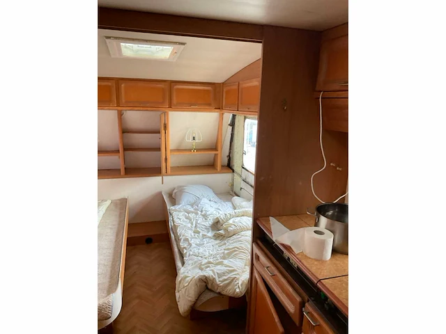 Wilk caravan - afbeelding 12 van  14