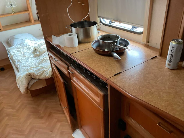 Wilk caravan - afbeelding 13 van  14