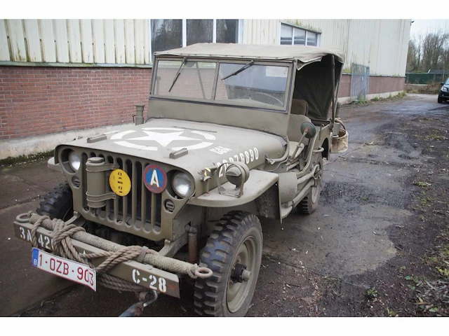 Willys - mb - legervoertuig - 1944 - afbeelding 1 van  12