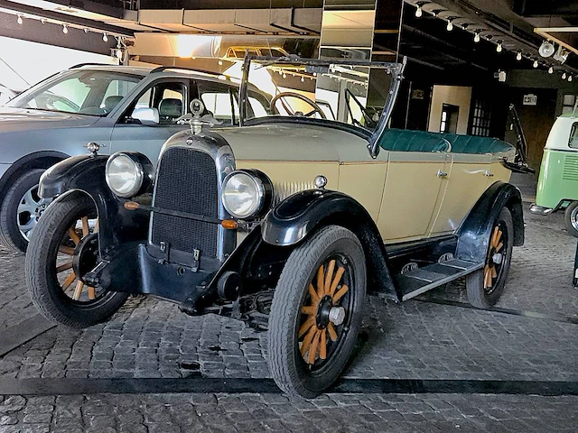 Willys-overland benzine 1926 (marge) - afbeelding 1 van  1