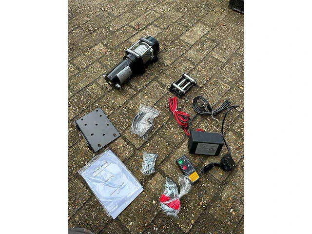 Winch 13500lbs nieuw - afbeelding 1 van  1