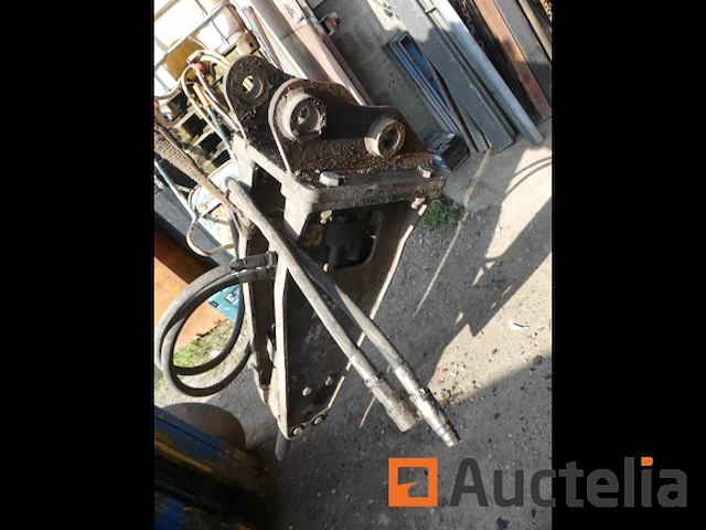Wind rotsen montabert merk en onleesbare model - afbeelding 4 van  7