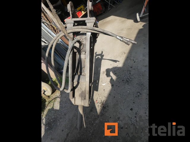Wind rotsen montabert merk en onleesbare model - afbeelding 5 van  7