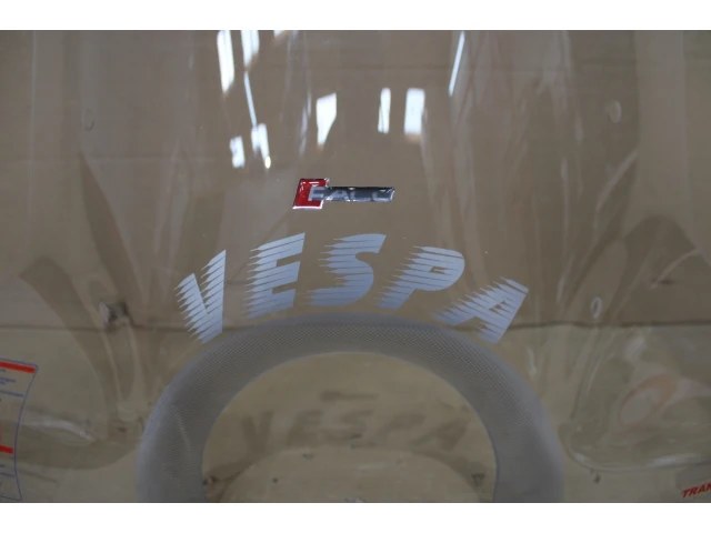 Windscherm voor piaggio vespa gts 300 2008 - afbeelding 3 van  4