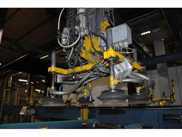 Windshield volvo finishing - afbeelding 4 van  19