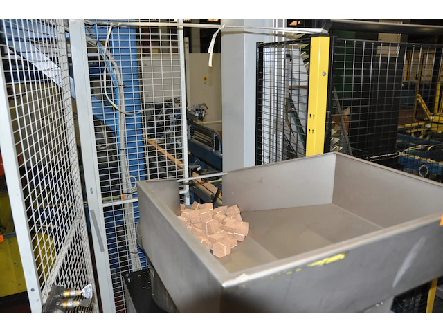Windshield volvo finishing - afbeelding 11 van  19