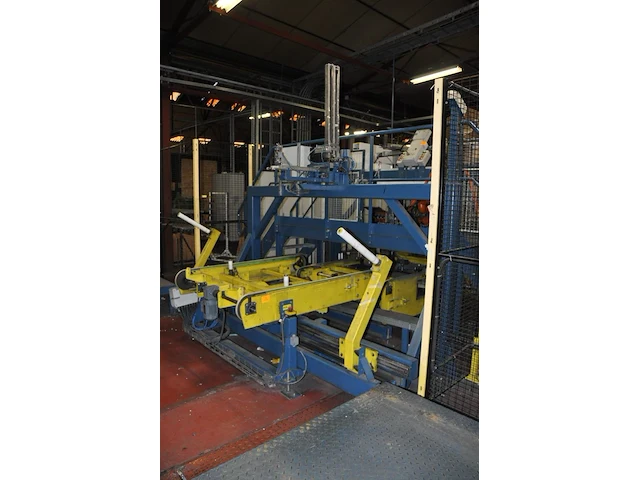 Windshield volvo finishing - afbeelding 12 van  19