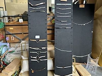 Winkelmateriaal - afbeelding 4 van  8