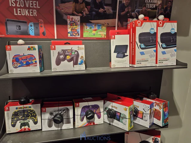 Winkelvoorraad en inrichting game mania antwerpen - afbeelding 15 van  513