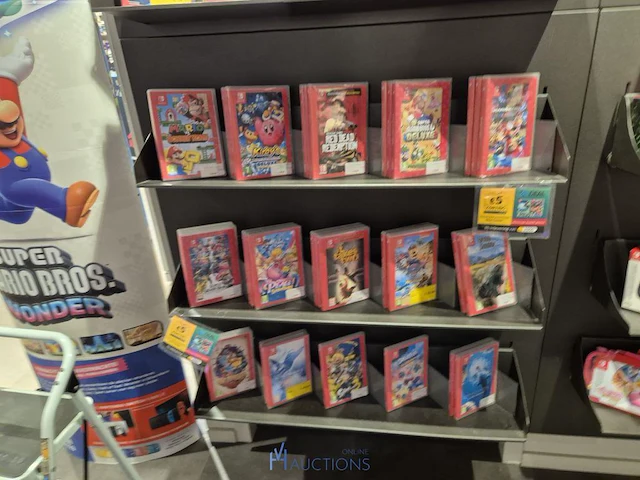 Winkelvoorraad en inrichting game mania antwerpen - afbeelding 20 van  513