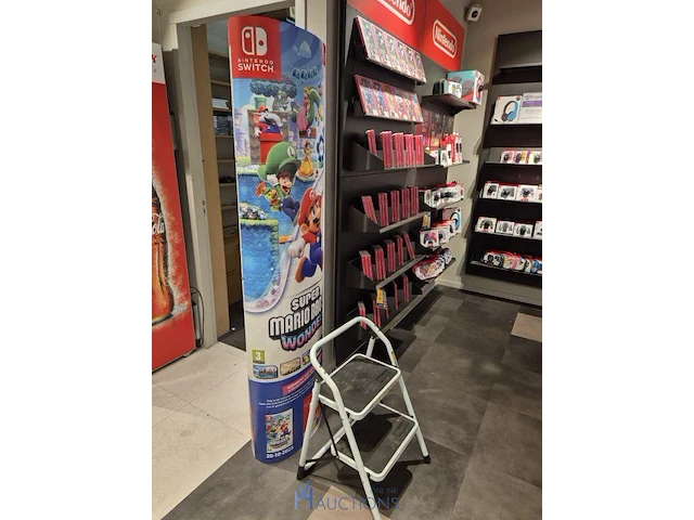 Winkelvoorraad en inrichting game mania antwerpen - afbeelding 21 van  513
