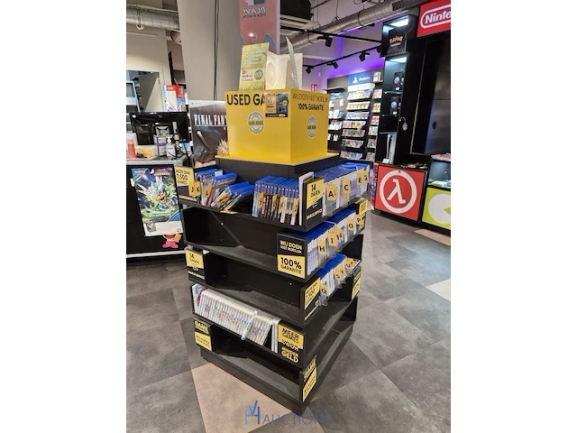 Winkelvoorraad en inrichting game mania antwerpen - afbeelding 31 van  513