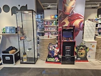 Winkelvoorraad en inrichting game mania antwerpen - afbeelding 53 van  513