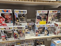 Winkelvoorraad en inrichting game mania antwerpen - afbeelding 155 van  513
