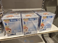 Winkelvoorraad en inrichting game mania antwerpen - afbeelding 188 van  513