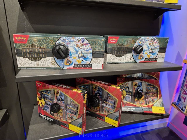 Winkelvoorraad en inrichting game mania antwerpen - afbeelding 179 van  513