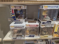 Winkelvoorraad en inrichting game mania antwerpen - afbeelding 200 van  513