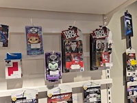 Winkelvoorraad en inrichting game mania antwerpen - afbeelding 233 van  513
