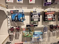 Winkelvoorraad en inrichting game mania antwerpen - afbeelding 234 van  513