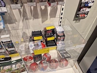 Winkelvoorraad en inrichting game mania antwerpen - afbeelding 237 van  513