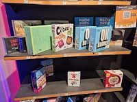 Winkelvoorraad en inrichting game mania antwerpen - afbeelding 235 van  513