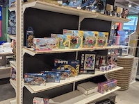 Winkelvoorraad en inrichting game mania antwerpen - afbeelding 269 van  513