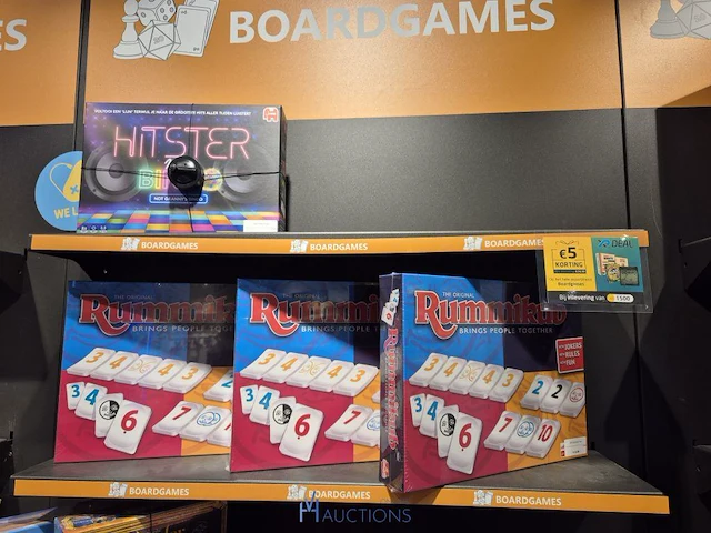 Winkelvoorraad en inrichting game mania antwerpen - afbeelding 279 van  513