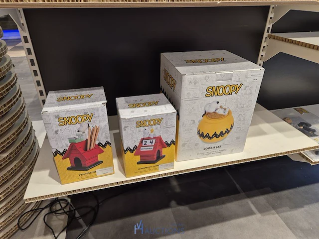 Winkelvoorraad en inrichting game mania antwerpen - afbeelding 303 van  513