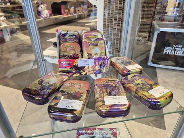 Winkelvoorraad en inrichting game mania antwerpen - afbeelding 315 van  513