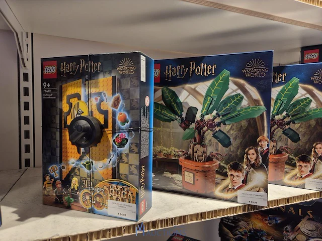 Winkelvoorraad en inrichting game mania antwerpen - afbeelding 326 van  513