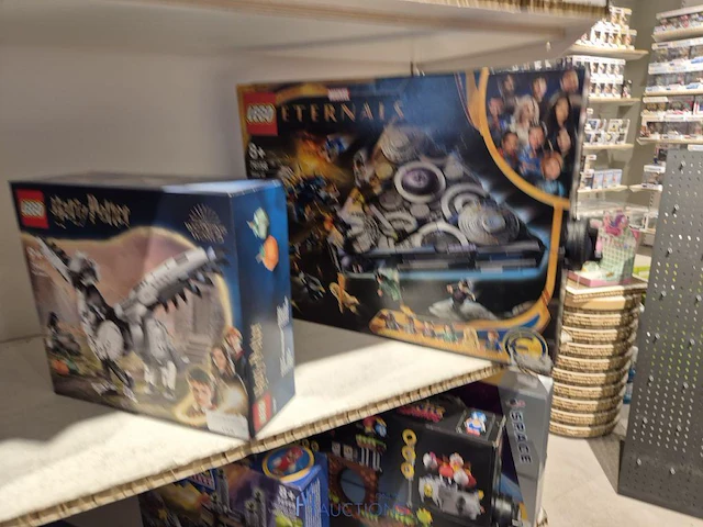 Winkelvoorraad en inrichting game mania antwerpen - afbeelding 331 van  513