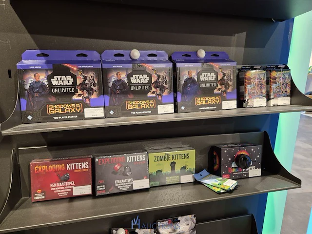 Winkelvoorraad en inrichting game mania antwerpen - afbeelding 446 van  513