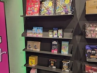 Winkelvoorraad en inrichting game mania antwerpen - afbeelding 463 van  513