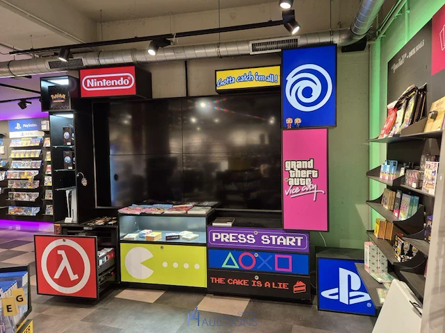 Winkelvoorraad en inrichting game mania antwerpen - afbeelding 468 van  513