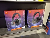 Winkelvoorraad en inrichting game mania antwerpen - afbeelding 494 van  513