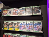 Winkelvoorraad en inrichting game mania antwerpen - afbeelding 499 van  513